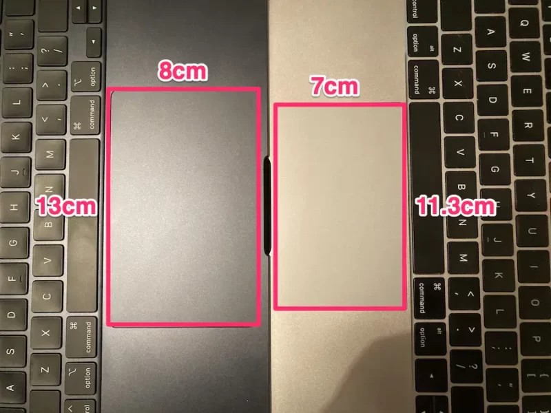 M2 MacBookAirミッドナイトとMacBook12インチスペースグレイタッチパッド比較